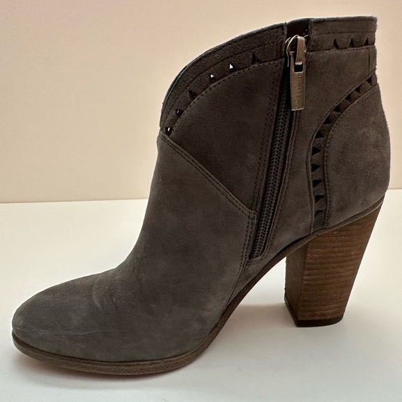New Vince Camuto Fritan Bootie - Picture 4 of 10